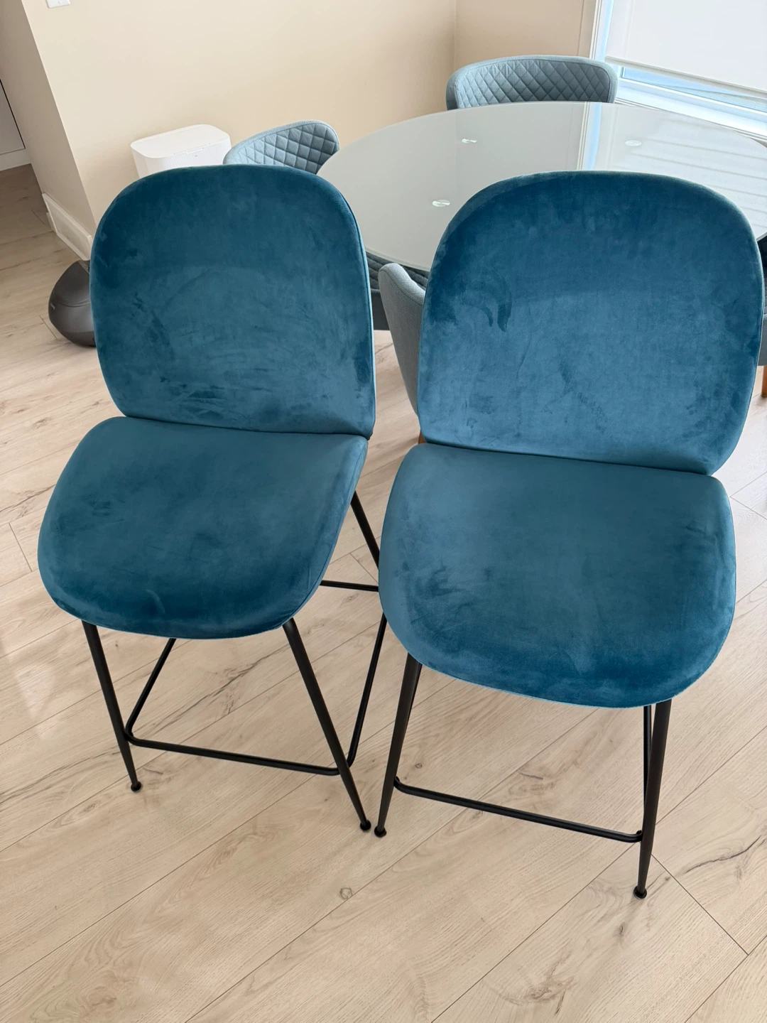 Structure Velvet Counter Bar Stool “Judith” with backrest 68 cm - photo 2