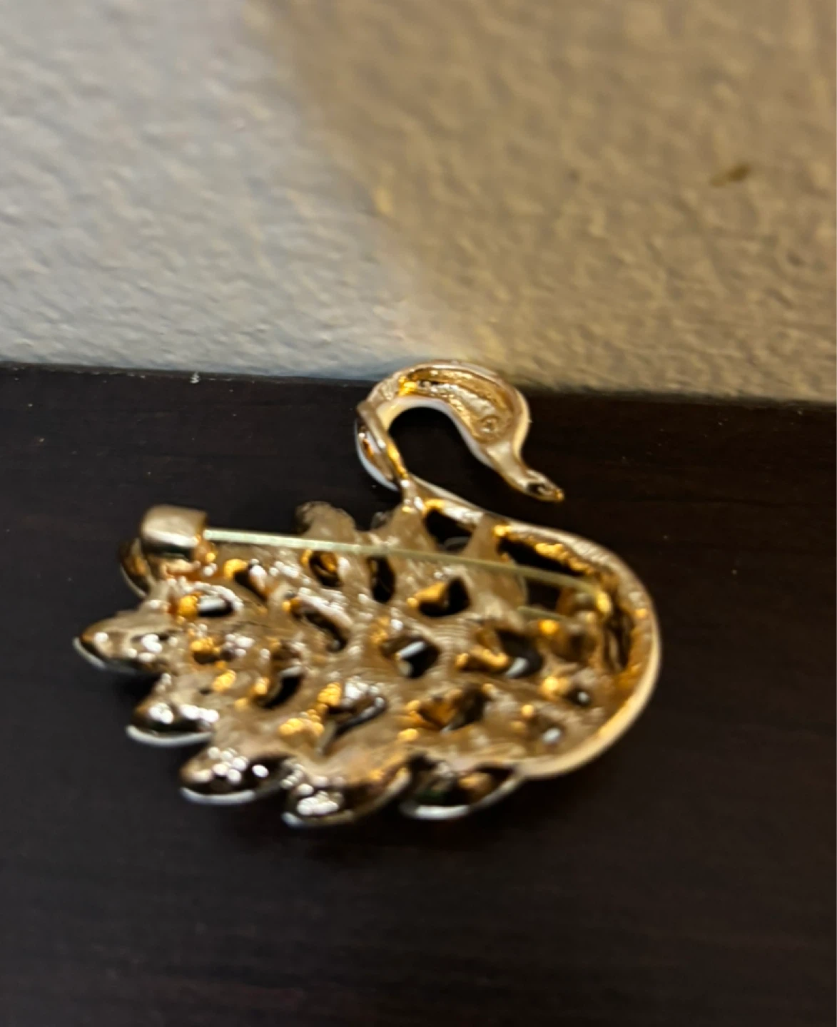 NEW-White Swan Brooch with Rhinestones - photo 2