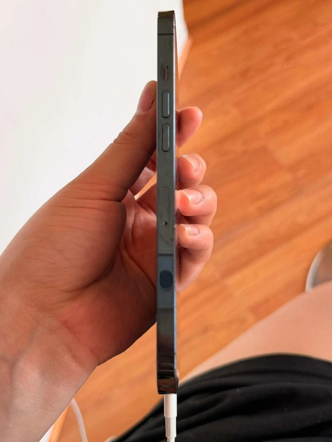 Apple iPhone 12 Pro Max - Cracked Back - photo 3