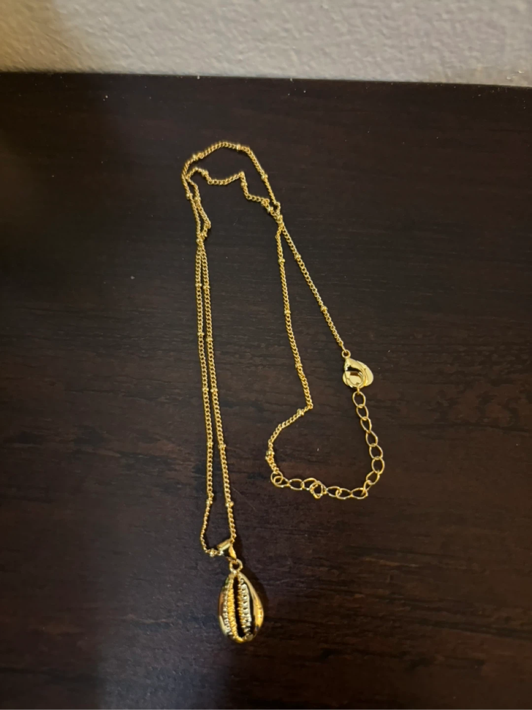 NEW-Gold Tone Cowrie Shell Pendant Necklace