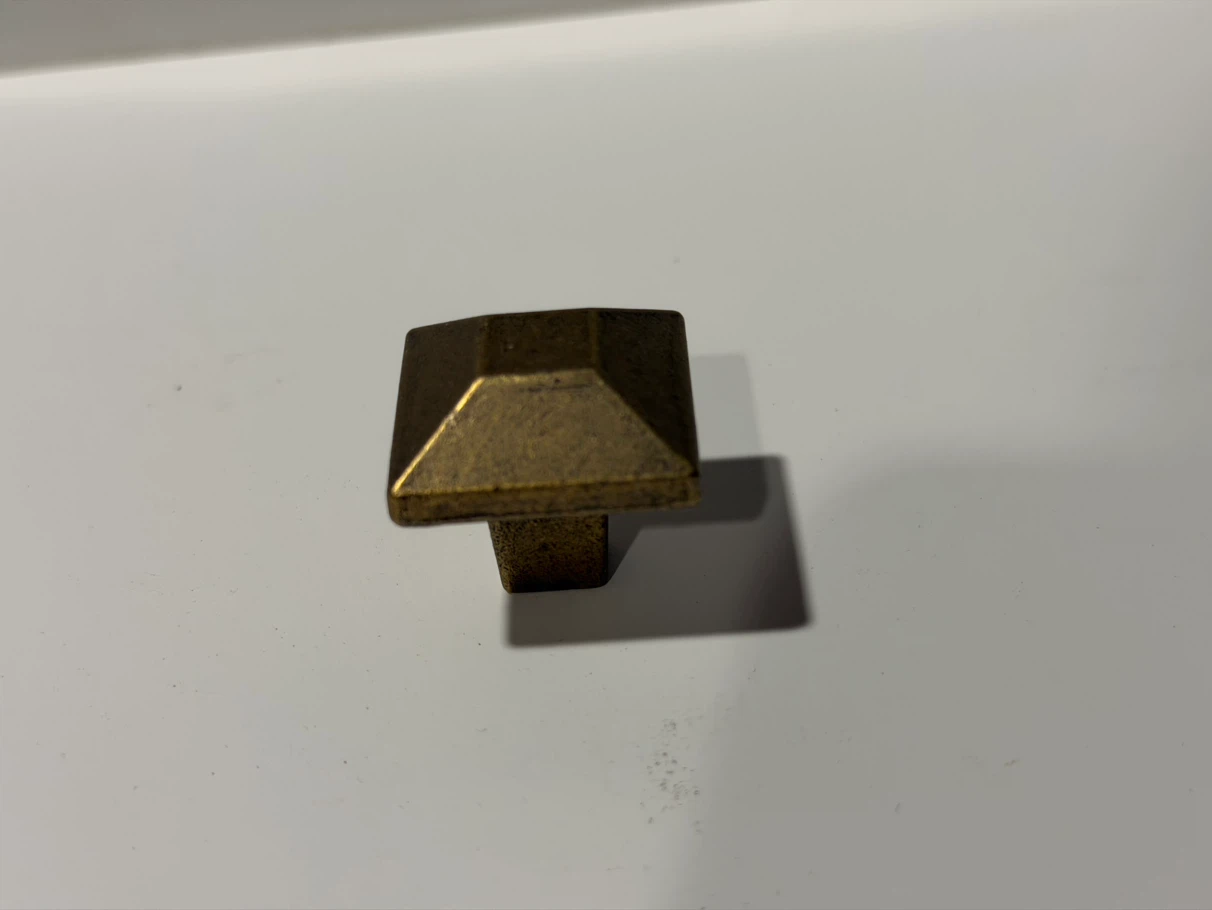Mixed Hardware: Drawer Pulls and Knobs - photo 5
