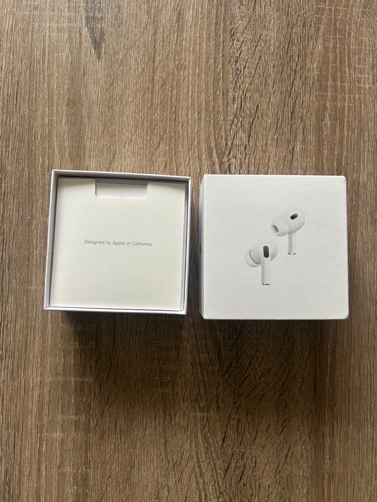 Apple AirPods Pro (2nd generation) - photo 4