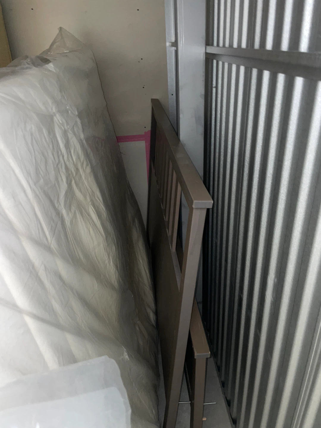 IKEA HEMNES Black-Brown Queen Bed Frame - photo 3