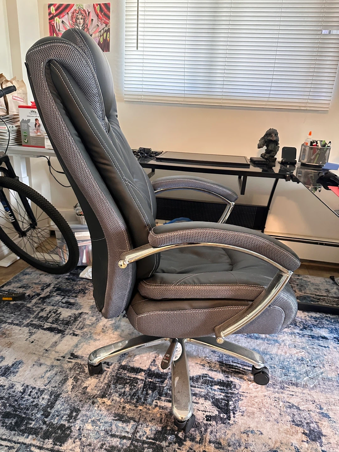 Glass desk and office Chair - photo 5