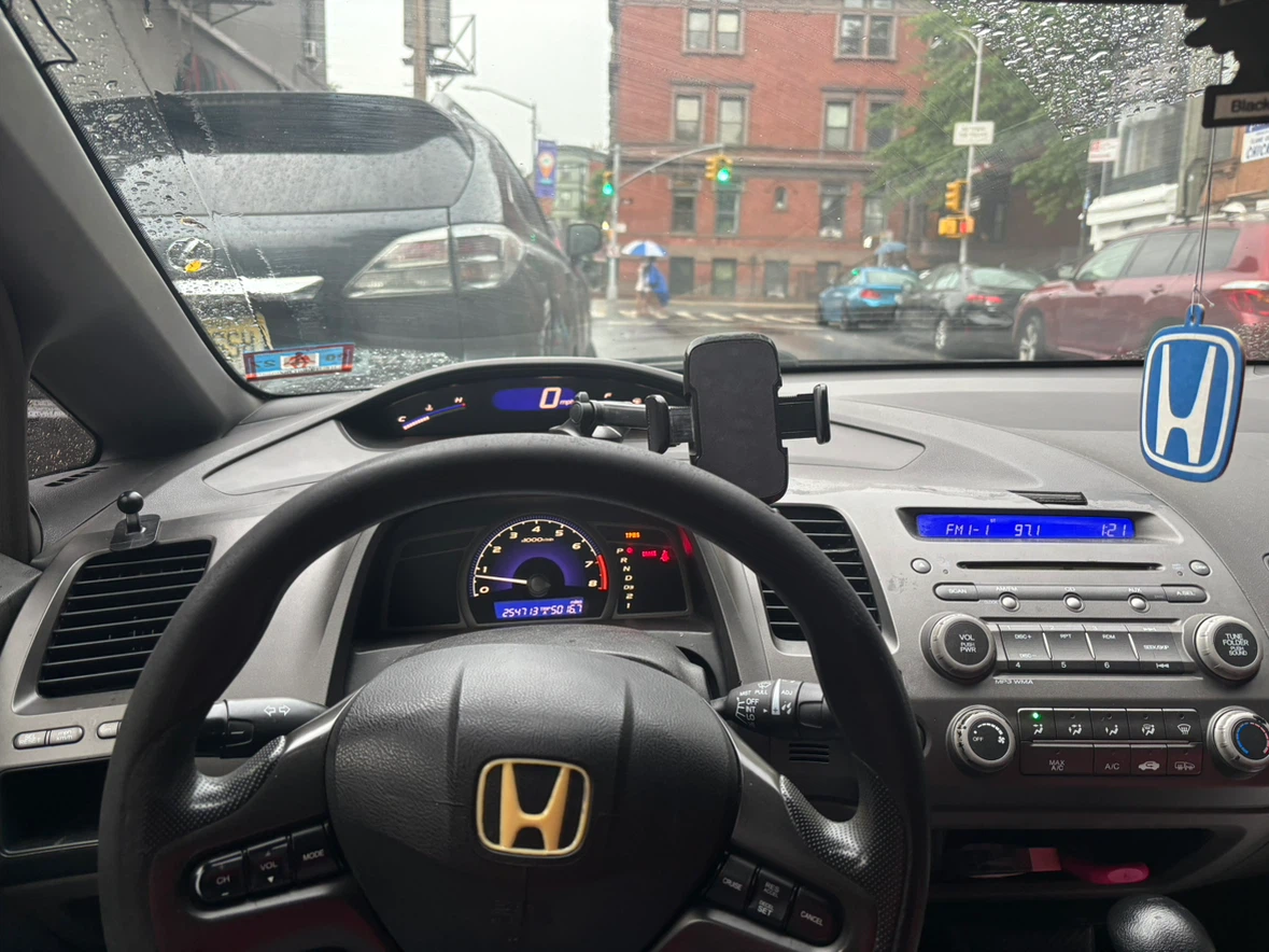 2008 Honda Civic Sedan - photo 2