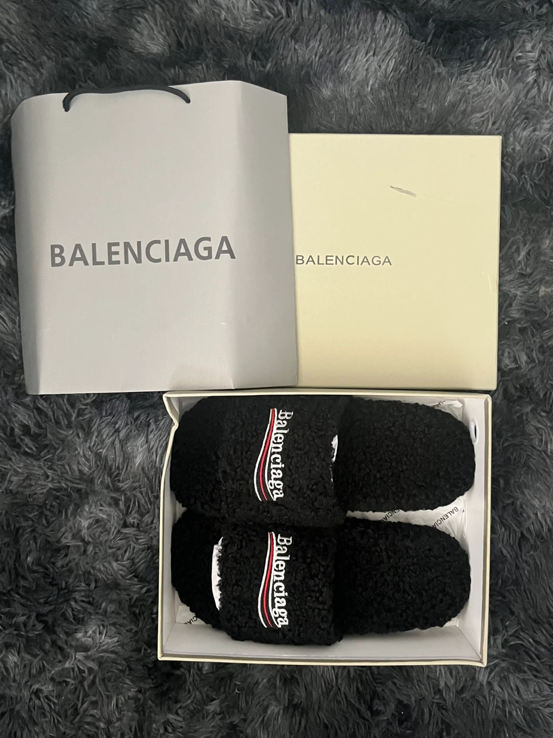 🖤 Balenciaga Furry Slides 🔥🐑