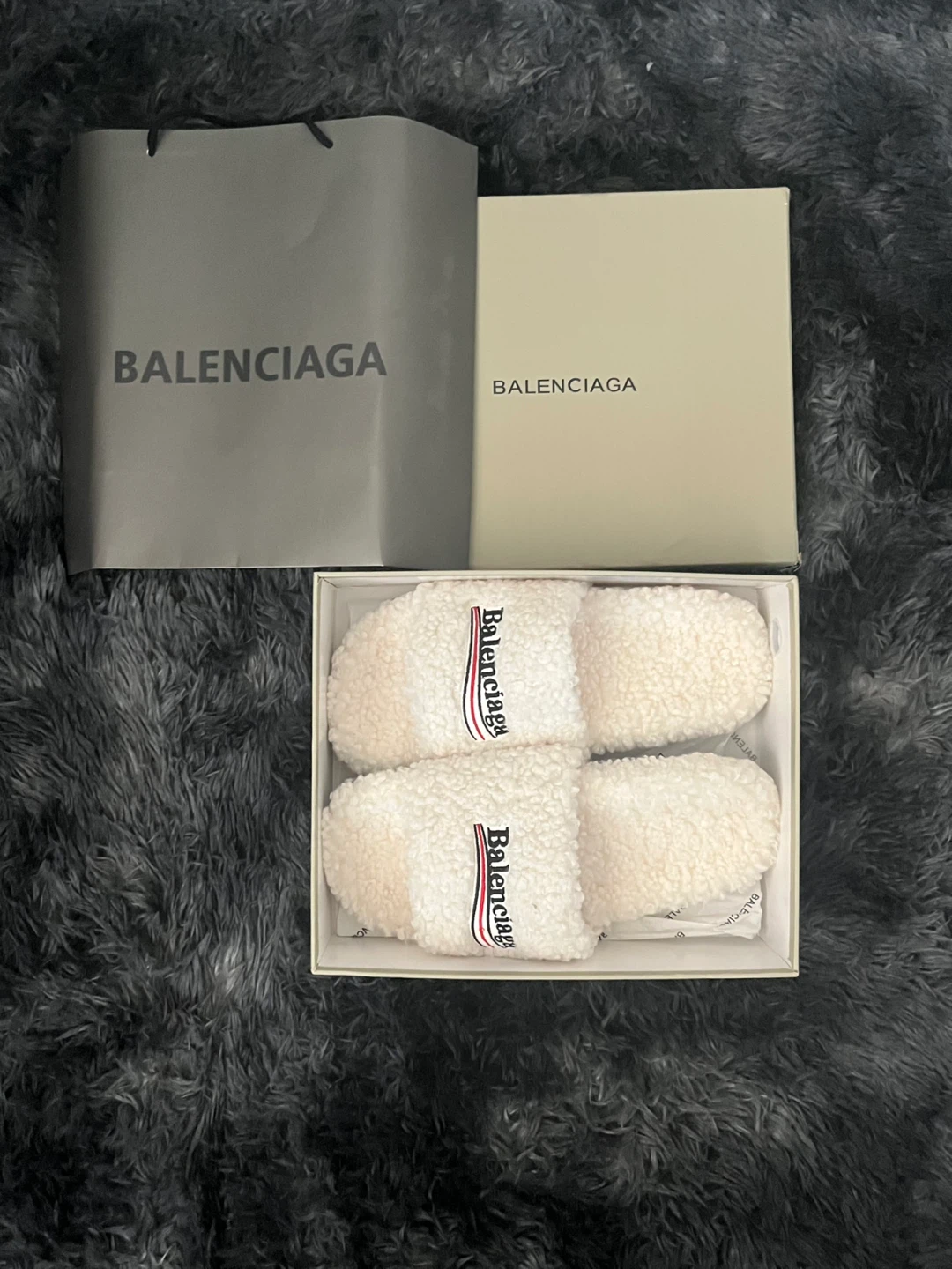 🤍 Balenciaga Furry Slides ☁️✨