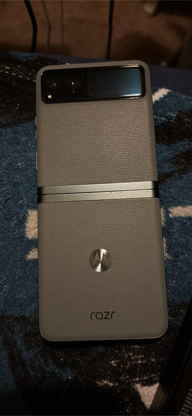 Motorola Razr 2023 8+128GB Sage Green - photo 2