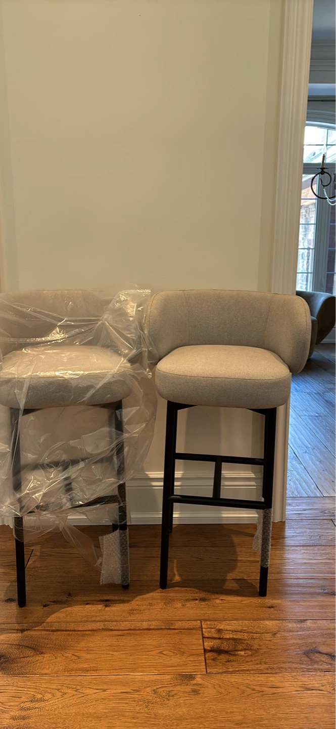 NEW DESIGNER MADE Set of 2 Grey Upholstered Bar Stools