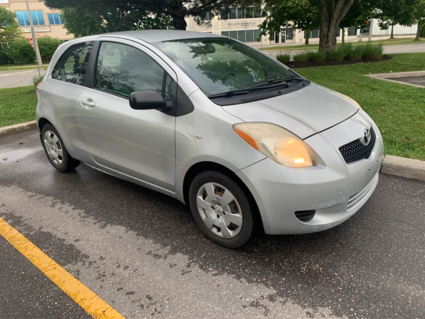 2007 Toyota Yaris hatchback - photo 3