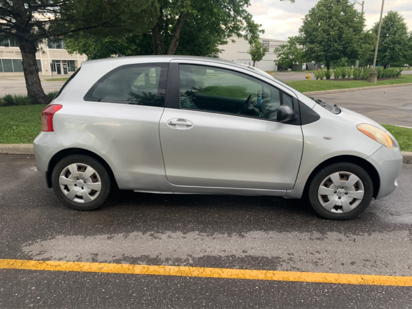 2007 Toyota Yaris hatchback - photo 4