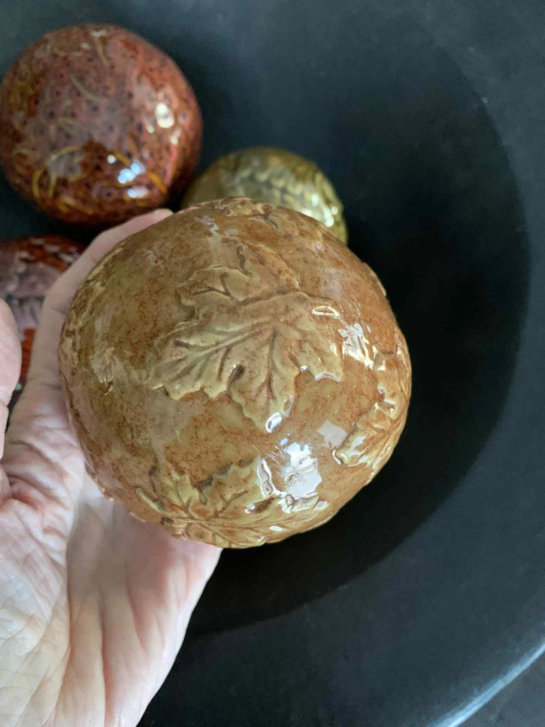 5 heavy glazed decorative balls - photo 5