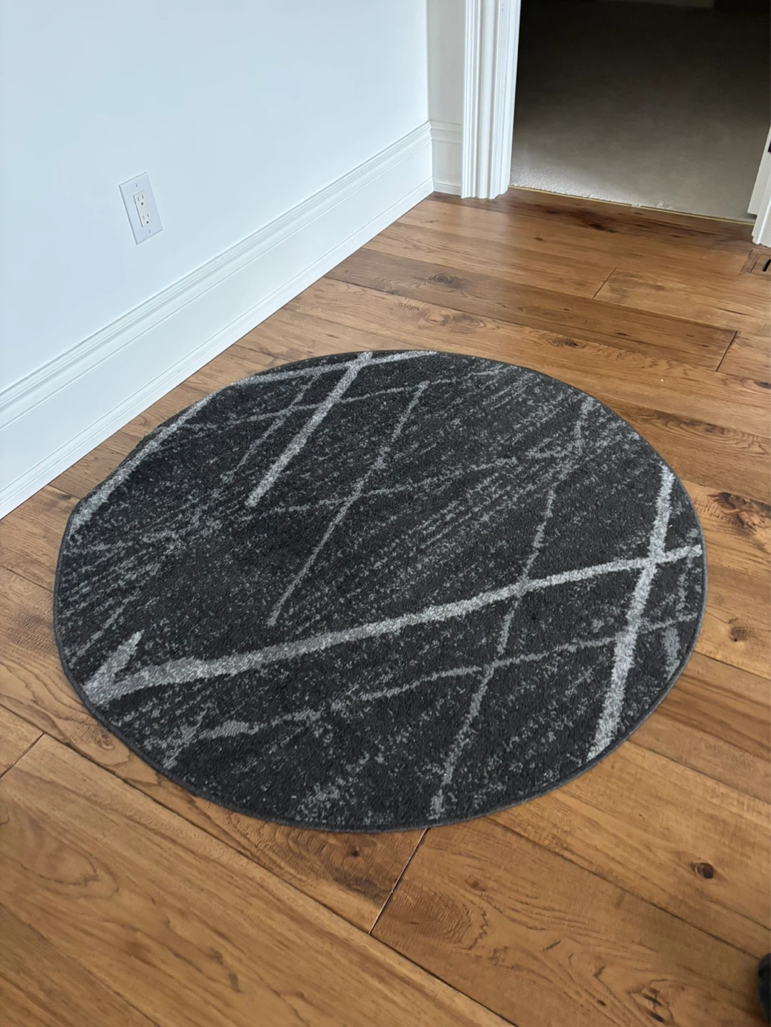 Nuloom Smoky 4' Round Area Rug