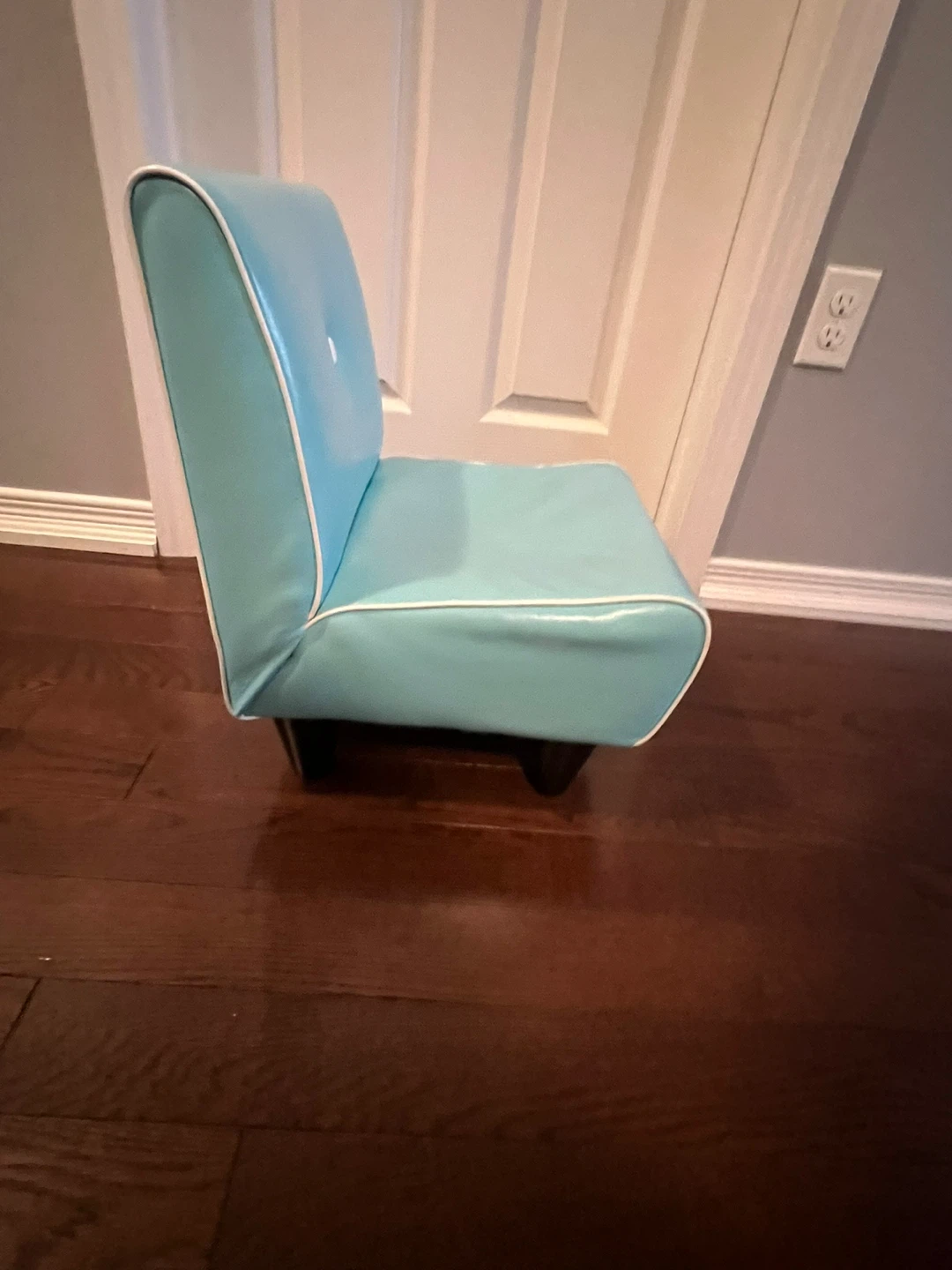 Turquoise Accent Chair - photo 3