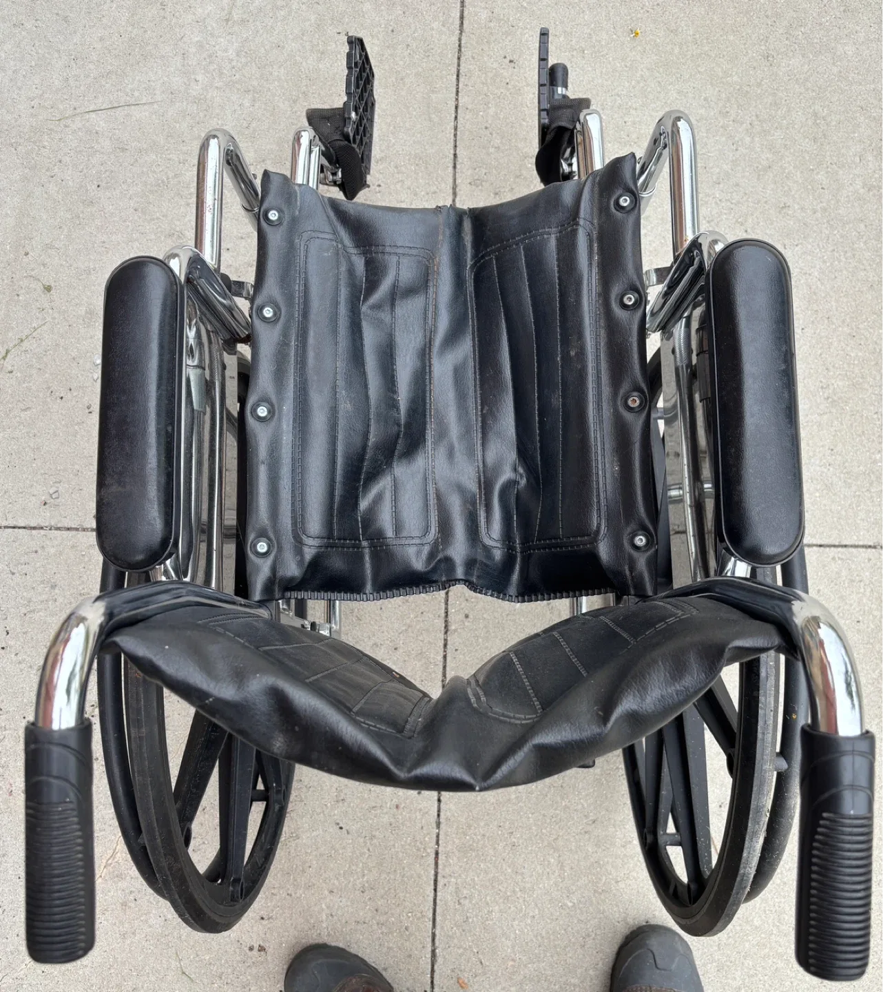 Foldable transport chair with wheels (by Breezy EC 2000) - photo 3