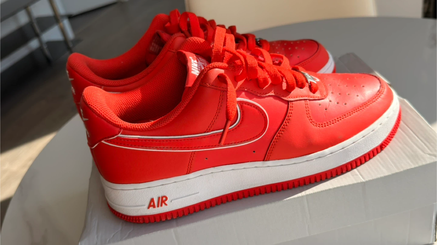Nike Air Force 1 Low Red Size 9.5 - photo 2