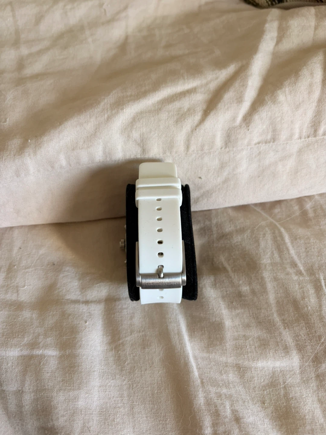 Michael Kors White Silicone Watch - photo 3