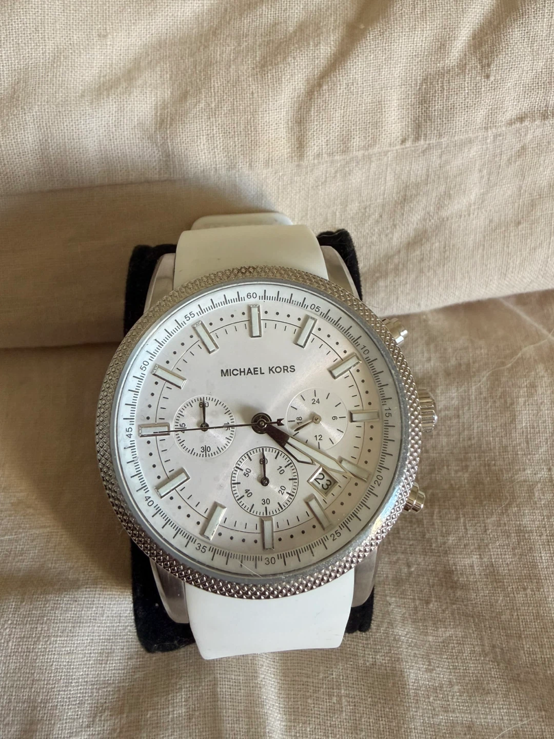 Michael Kors White Silicone Watch - photo 2