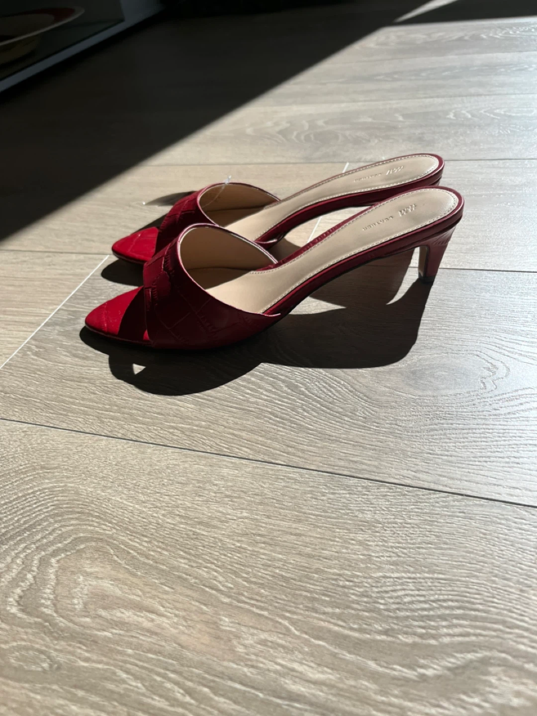 Red leather kitten heel mules - photo 4