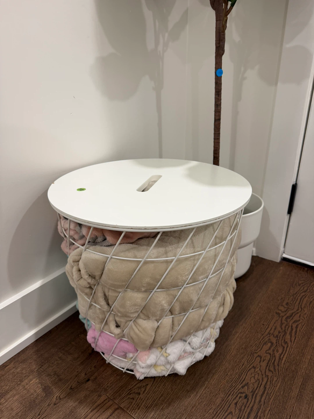 IKEA KVISTBRO Storage Table - White - photo 3