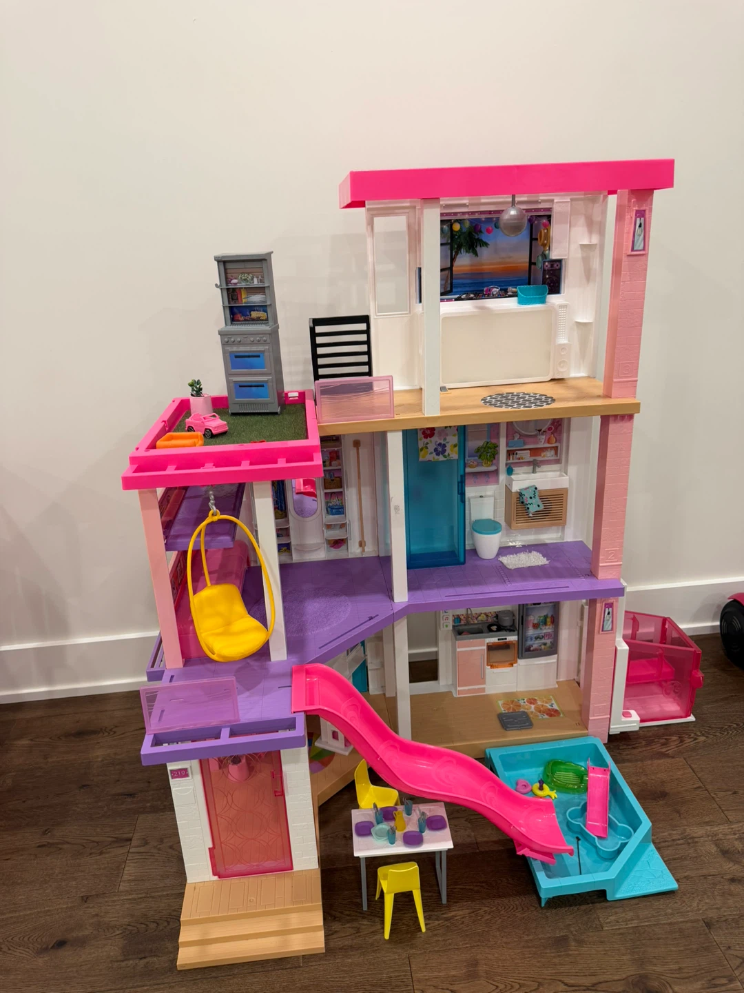 Barbie Dreamhouse Dollhouse