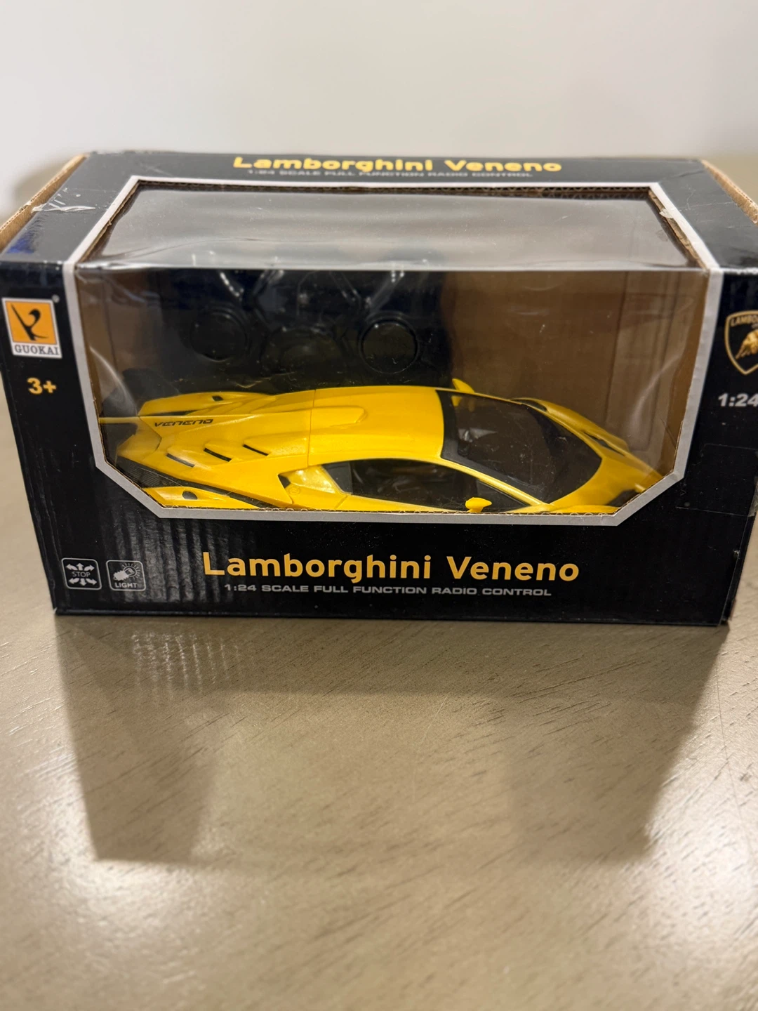 Yellow Lamborghini Veneno Radio Control Car 1:24 Scale - photo 4