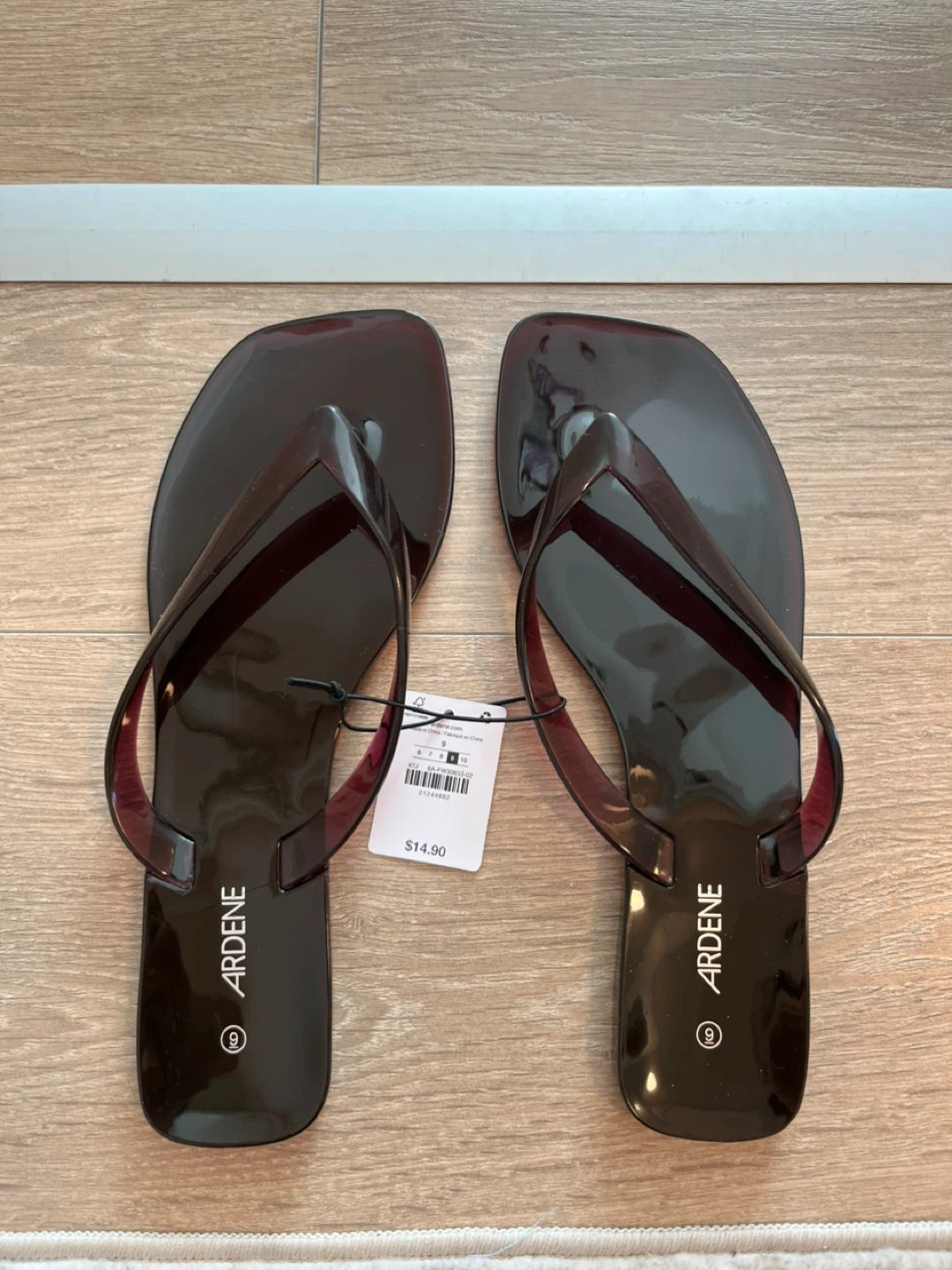 Trendy thongs!