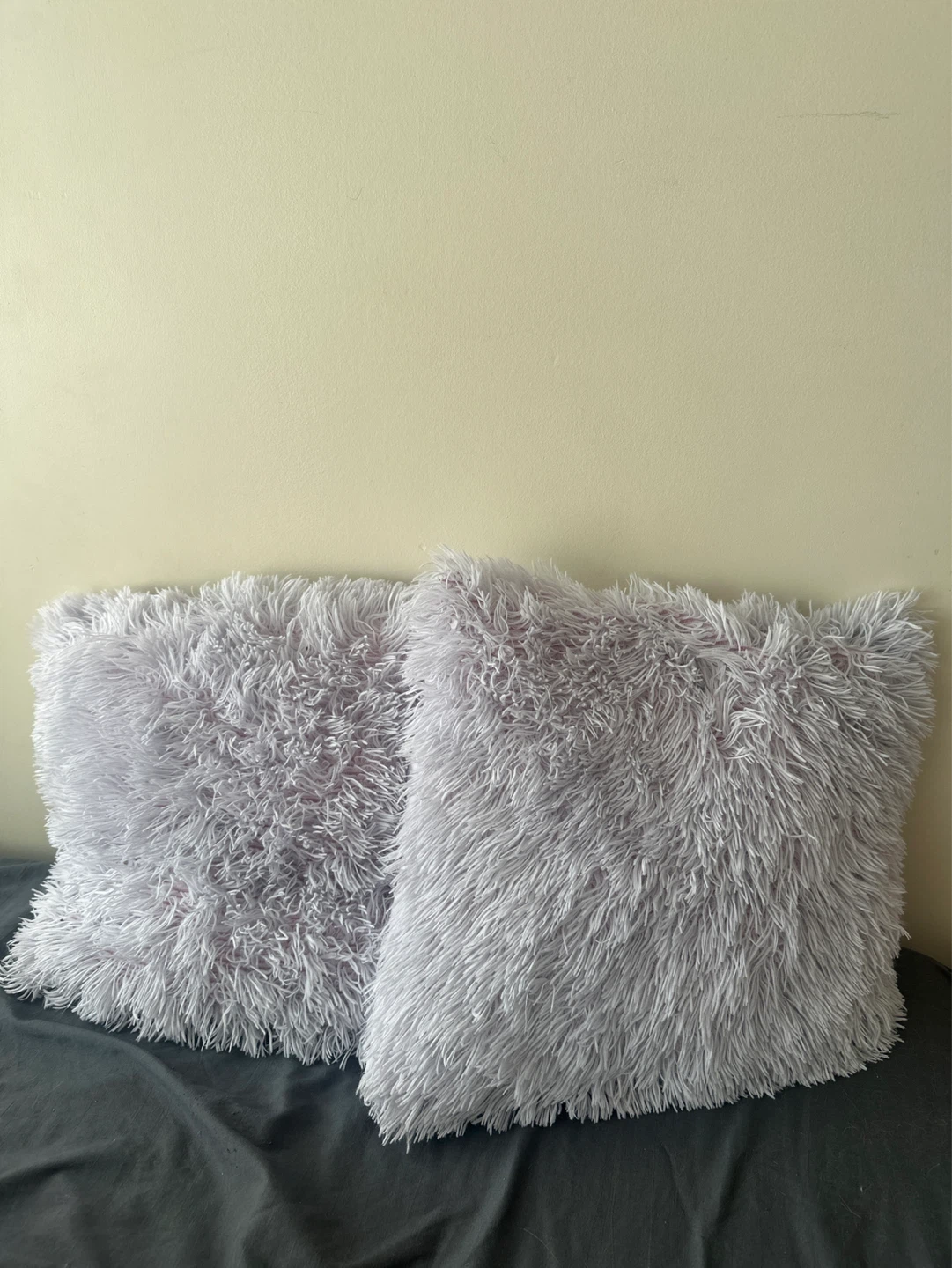 2 Fluffy Throw White Pillows