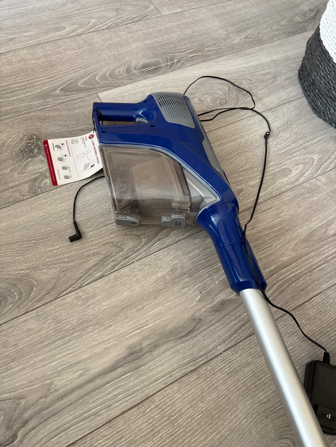 Hoover Cordless Vacuum - photo 2