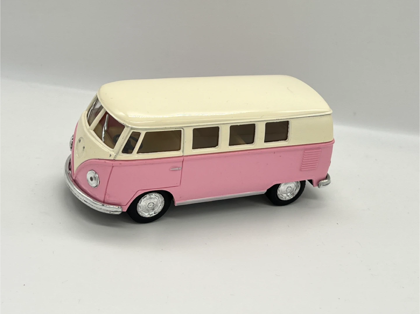 Kinsmart 1962 Volkswagen Classical Bus Toy Car Pink/Cream