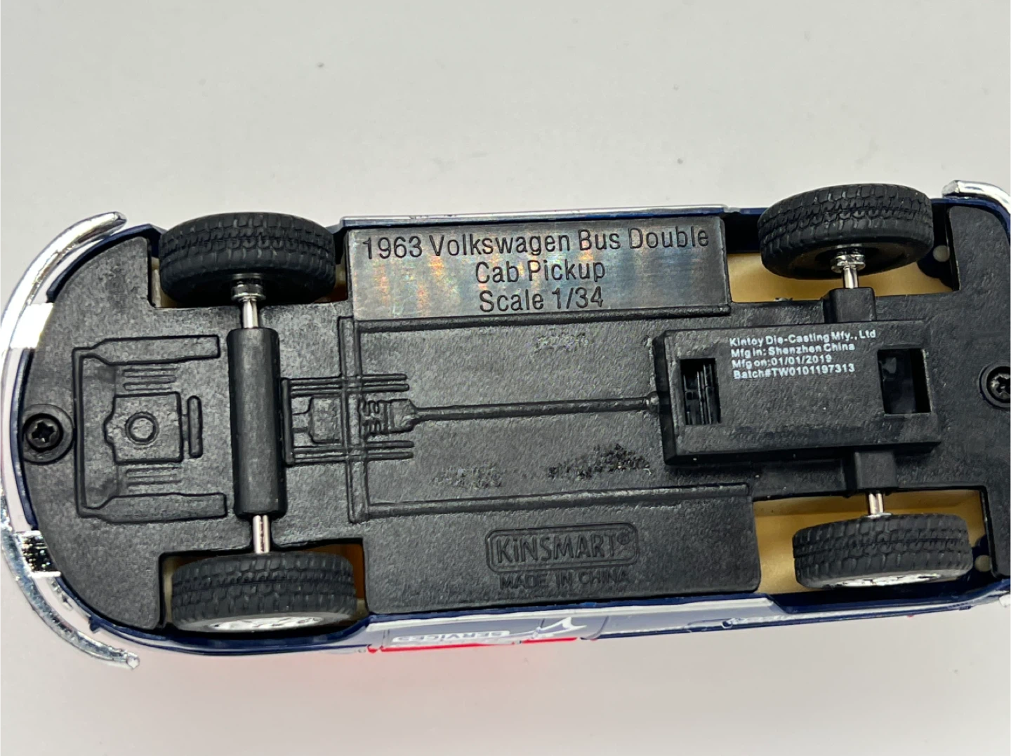 Kinsmart 1963 Volkswagen Bus Double Cab Pickup 1/34 - photo 3