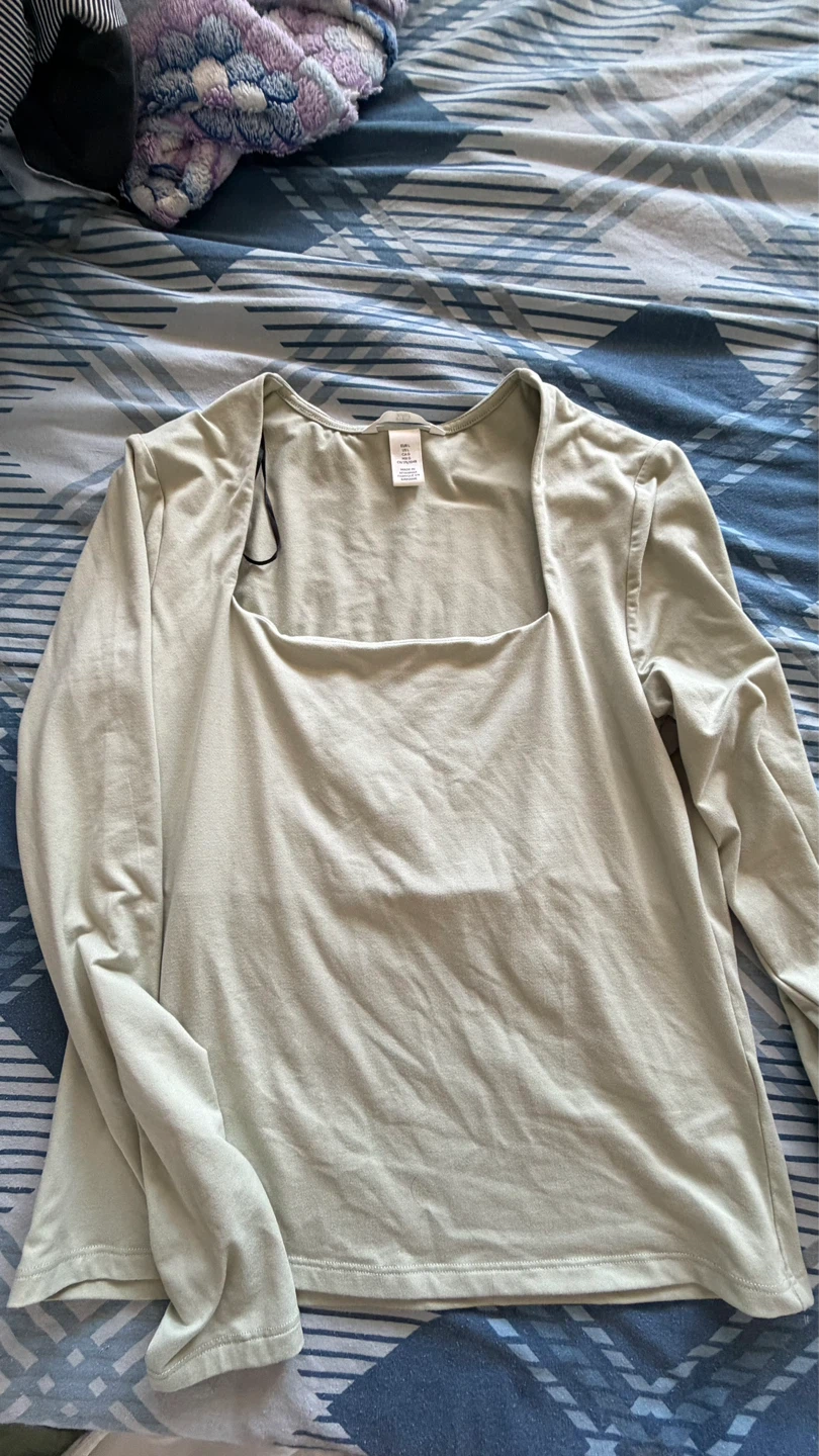 H&M and Ardene T-shirts - photo 2