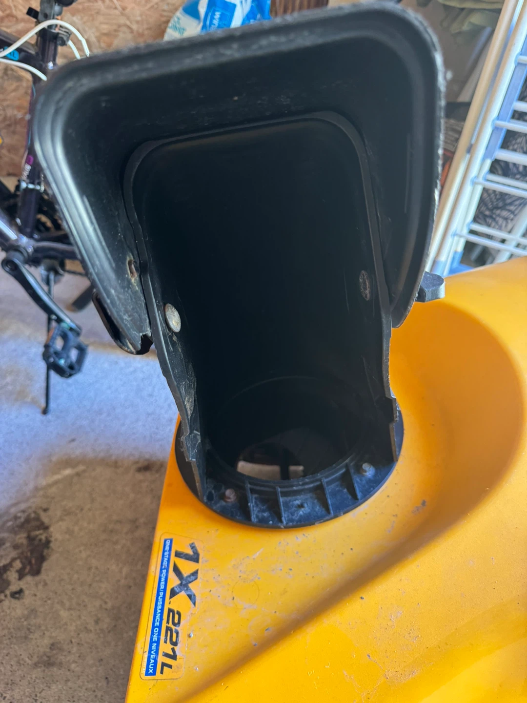 Cub Cadet 1X 221L Snowblower - photo 5