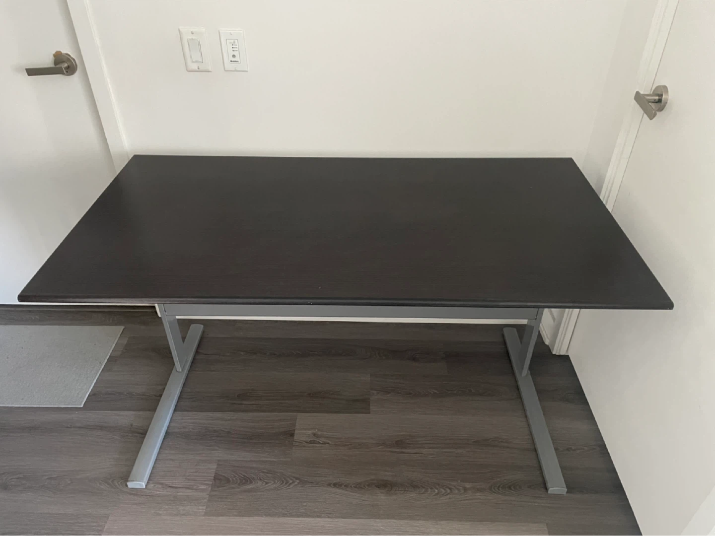 Study Table with Silver Legs - photo 2