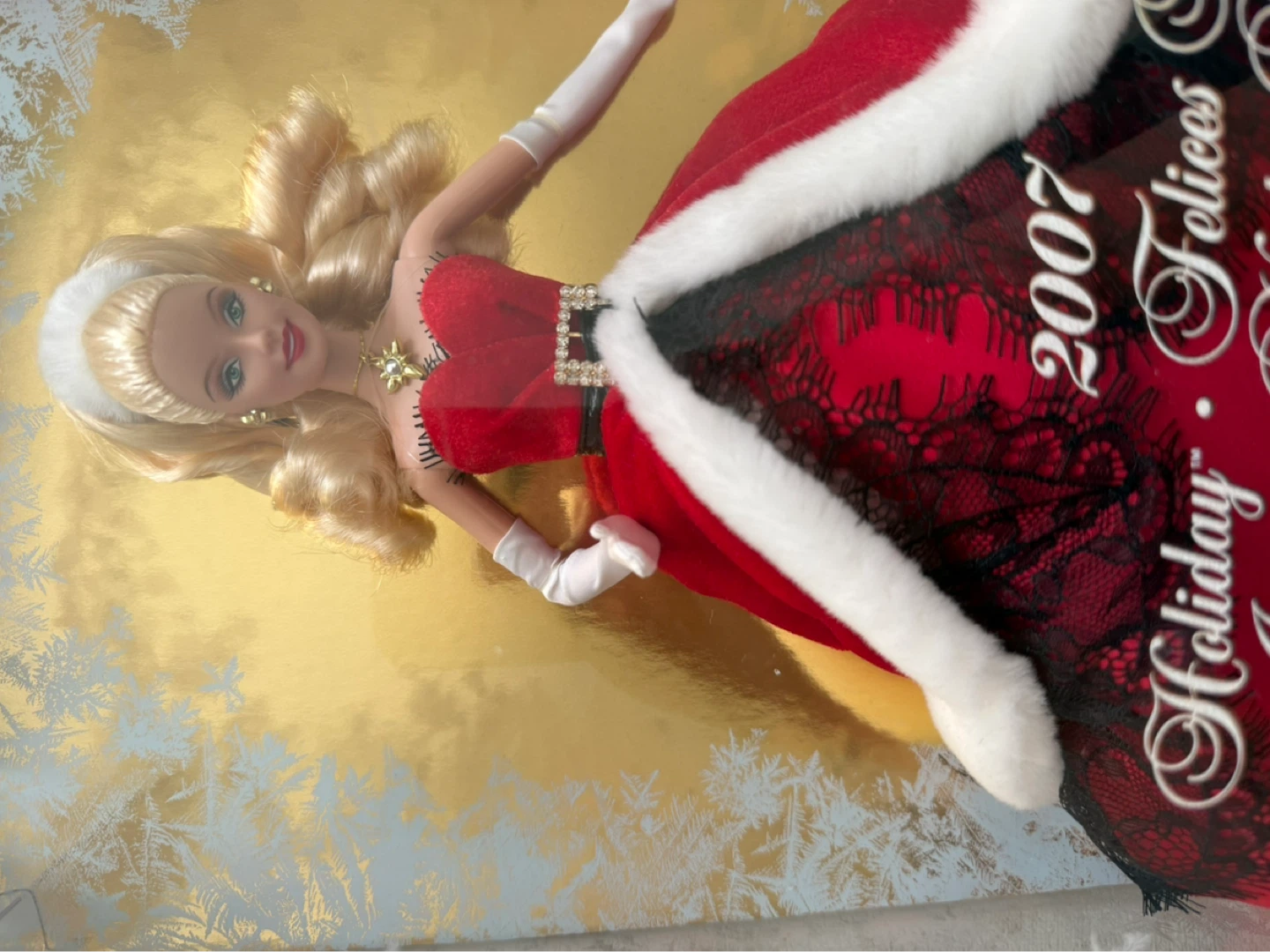 2007 Holiday Barbie Doll - photo 3