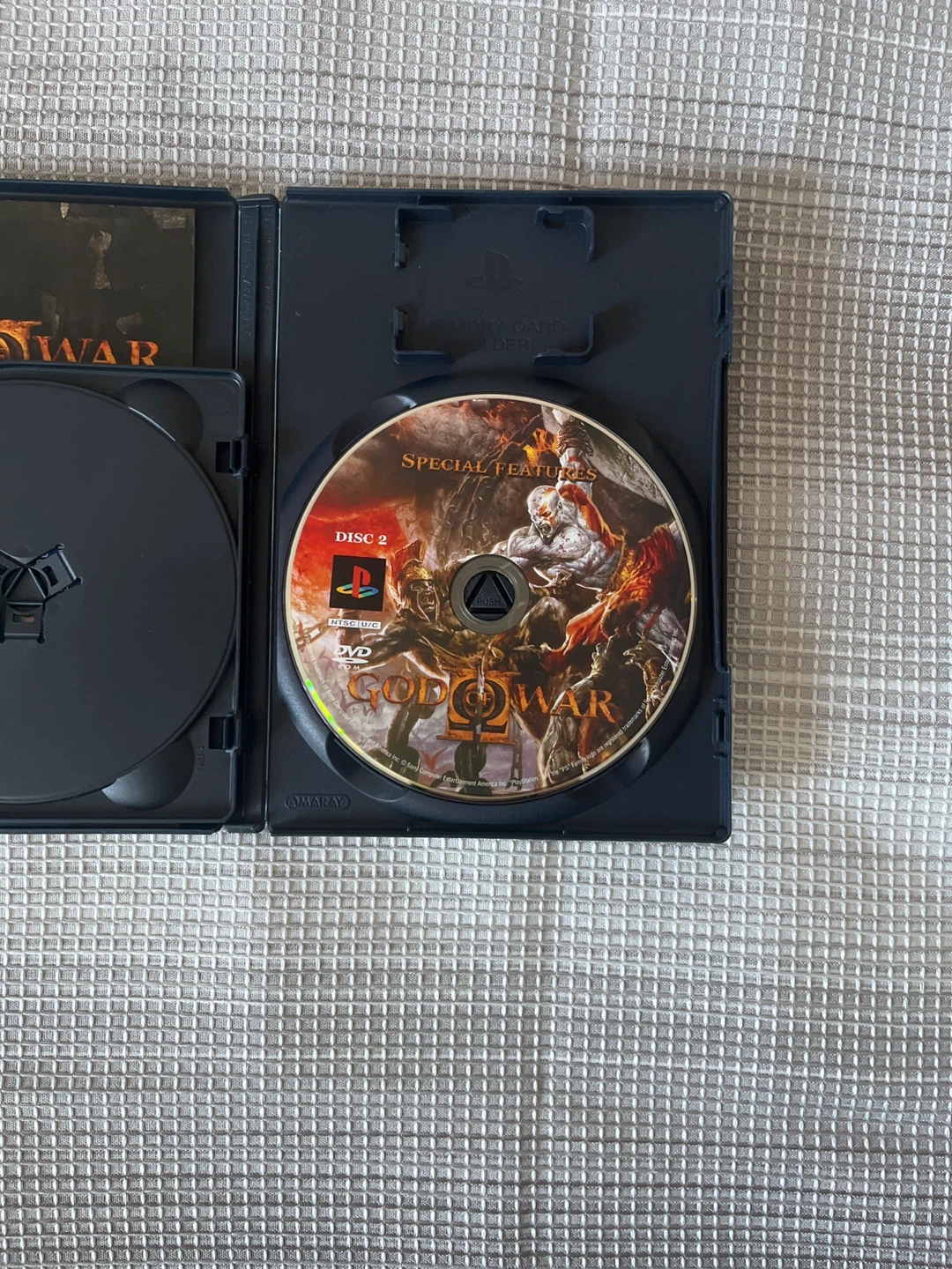 PlayStation 2 God of War II Two Disc Set - photo 3