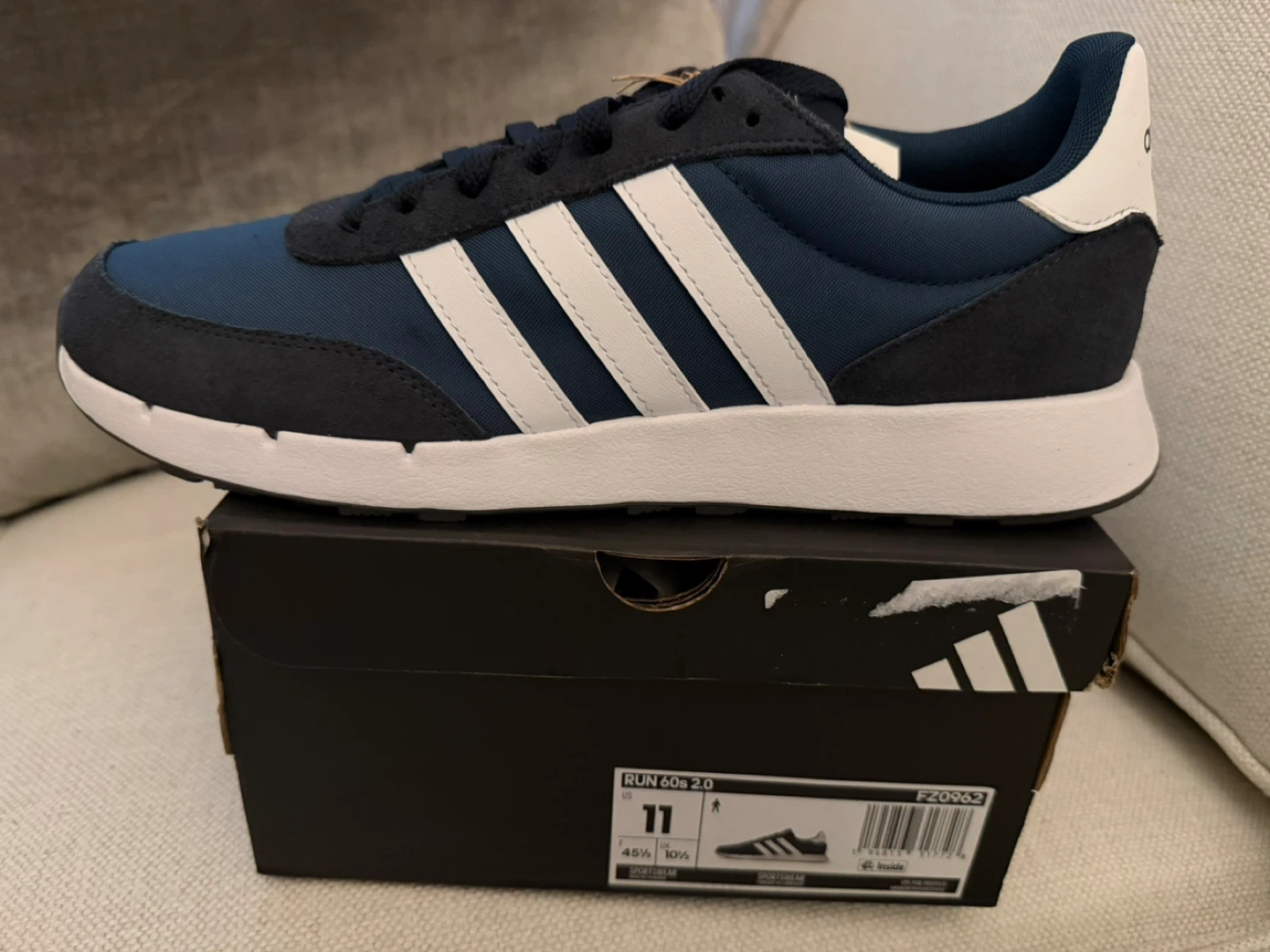 Adidas Run 60s 2.0 Men's Shoes Size 11 - photo 2