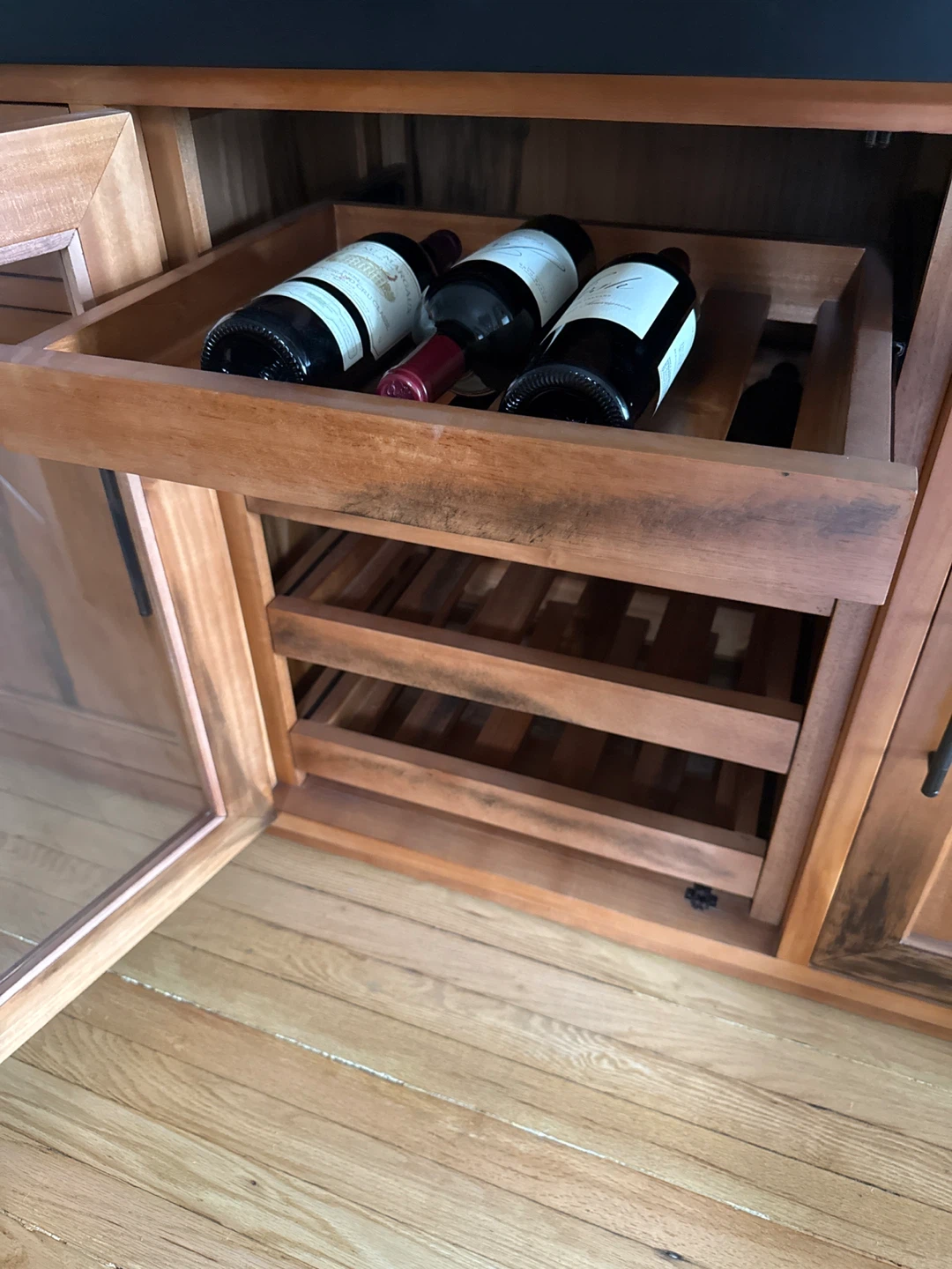Arched Cabinet with Wine Rack - photo 4