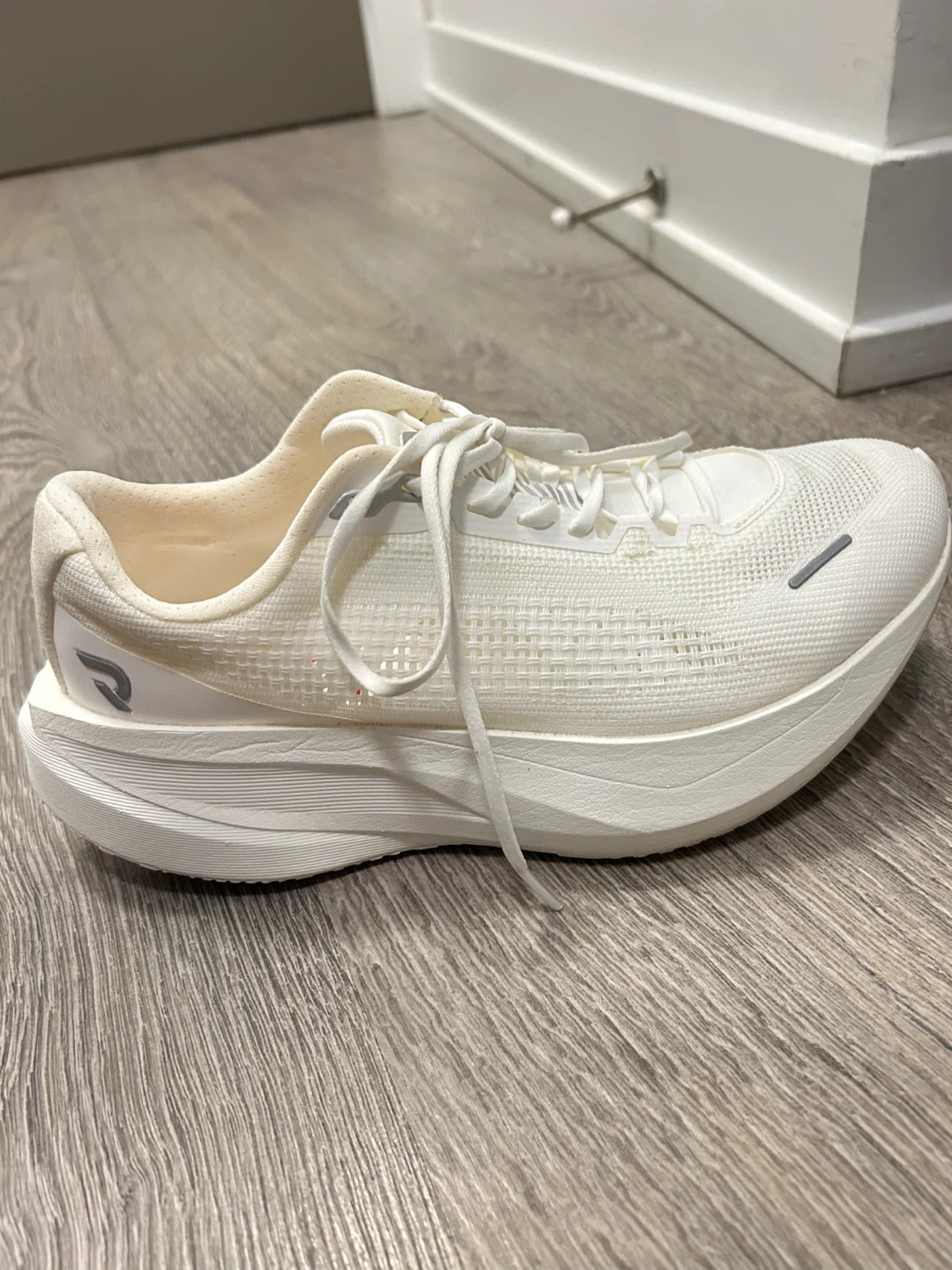 DYNAFISH Xiaonian White Running Shoes - photo 5