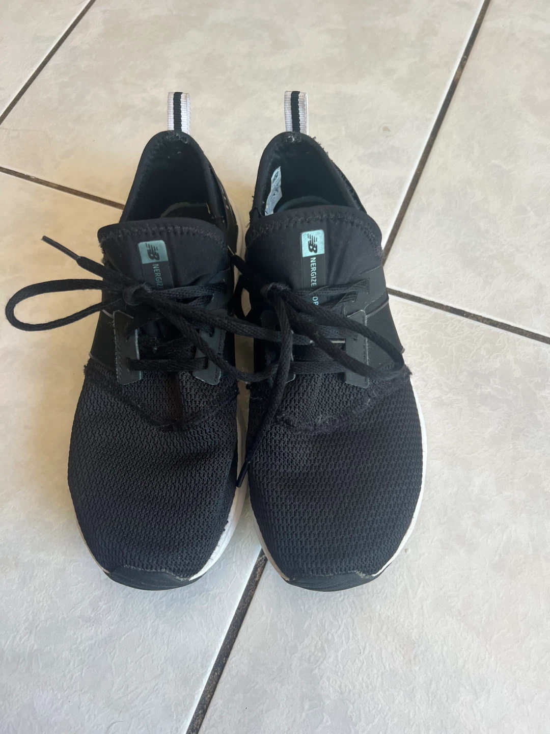 New Balance Women's Black Shoes size 7.5 - photo 2