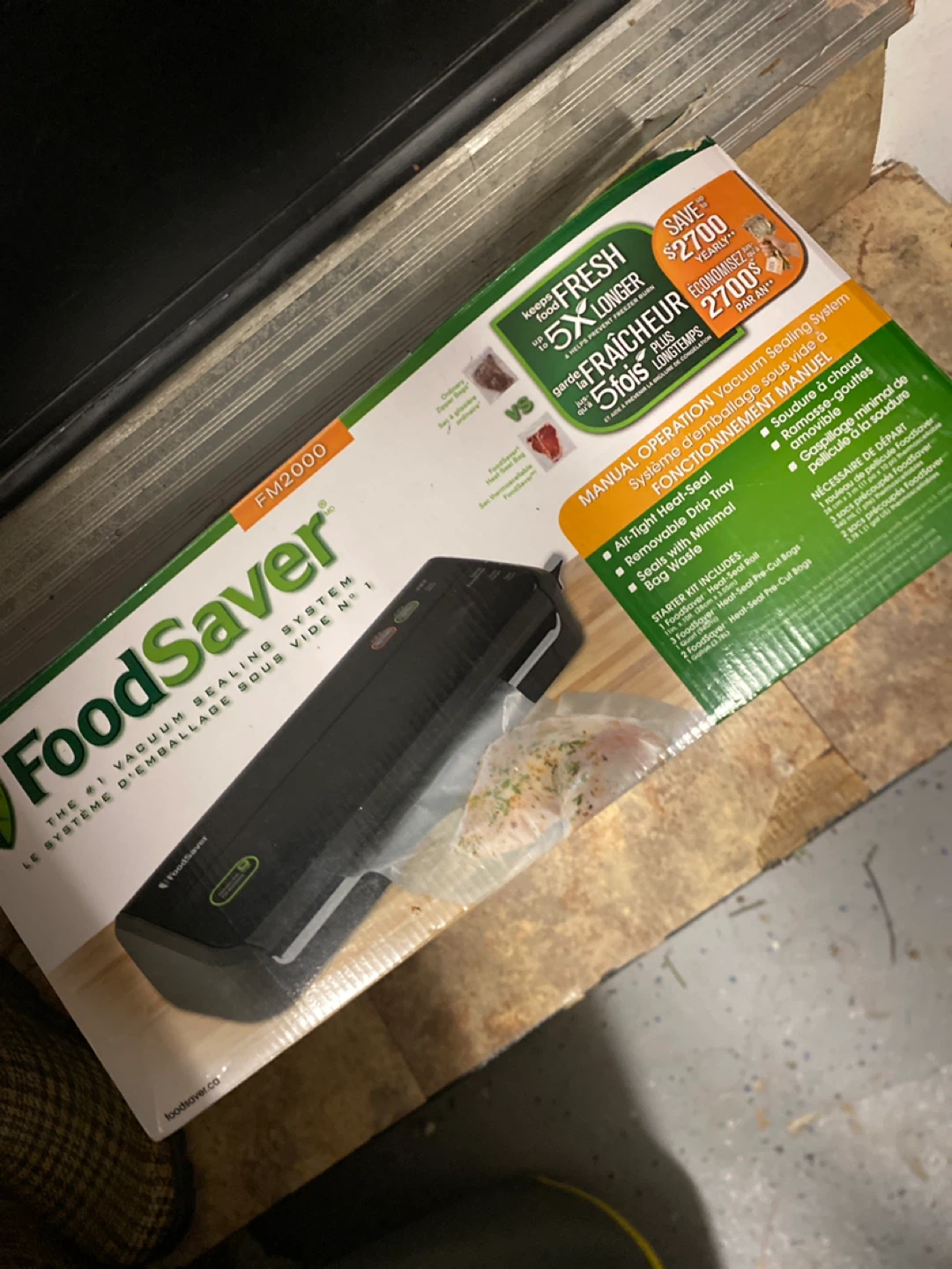 FoodSaver FM2000 Vacuum Sealing System