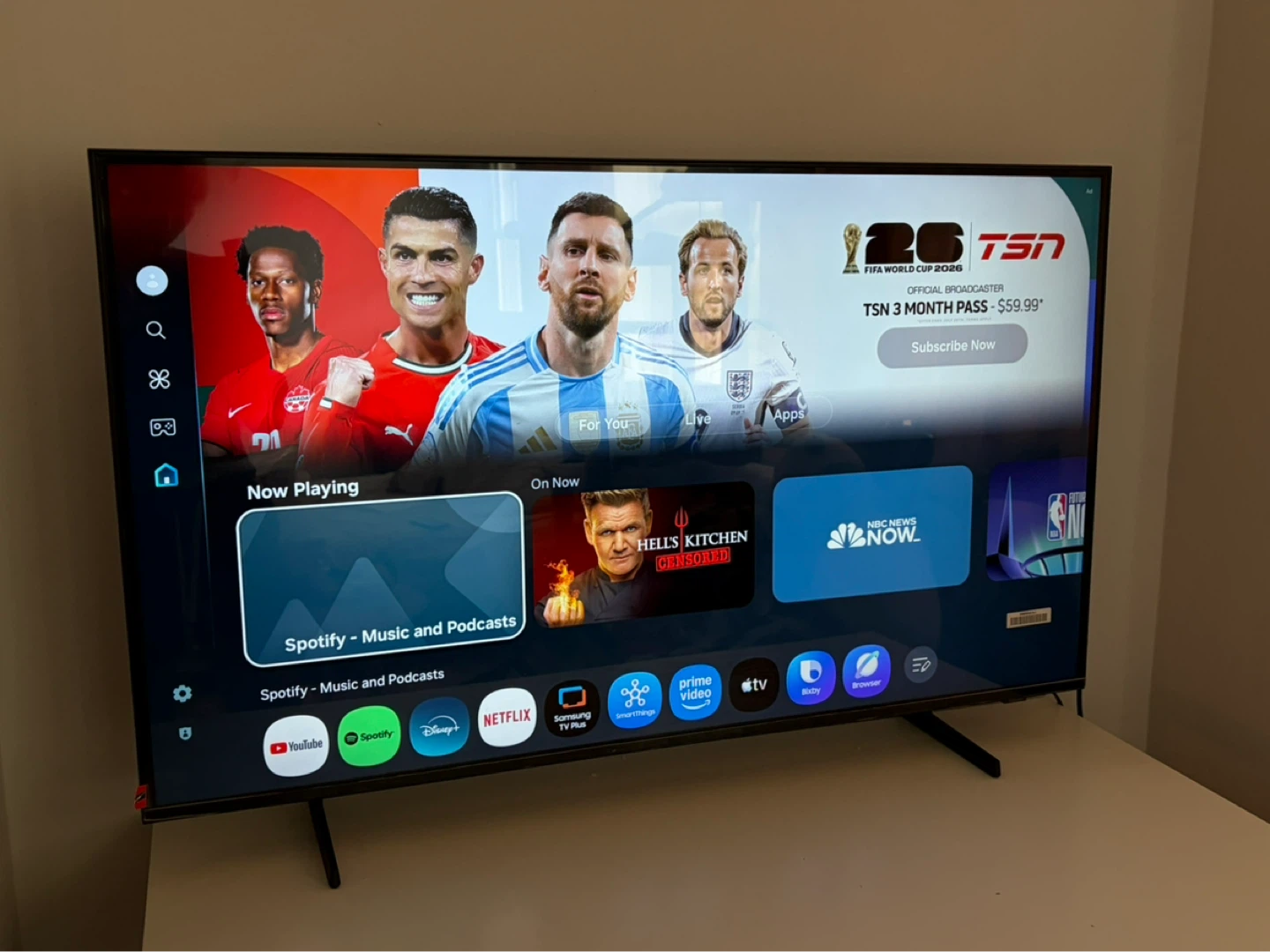 Samsung UN43NU6900FXZC 43-inch Smart TV - 2024 model