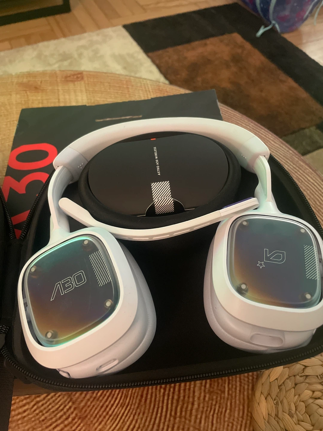 Astro A30 Lightspeed Wireless Gaming Headset White - photo 3