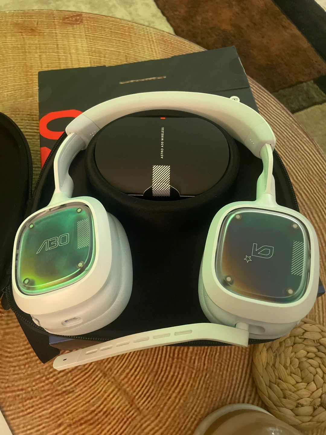 Astro A30 Lightspeed Wireless Gaming Headset White - photo 5