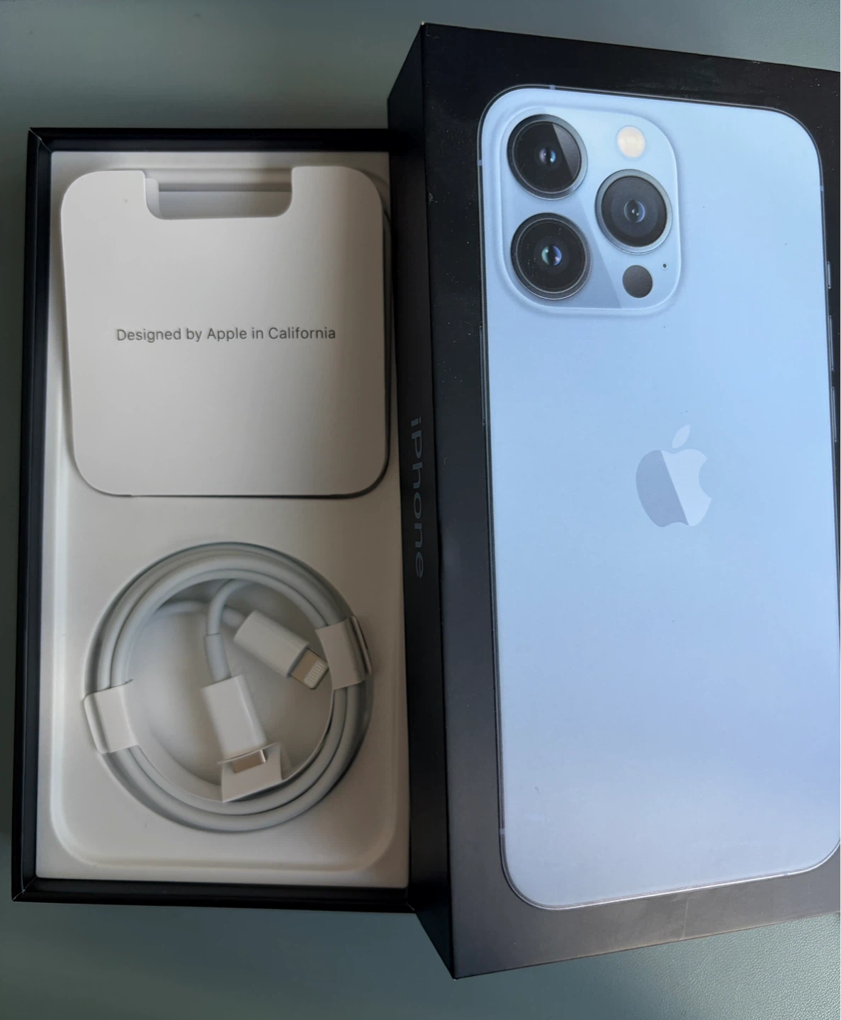 iPhone 13 Pro 256GB Sierra Blue + Lightning Dock & Cables Bundle