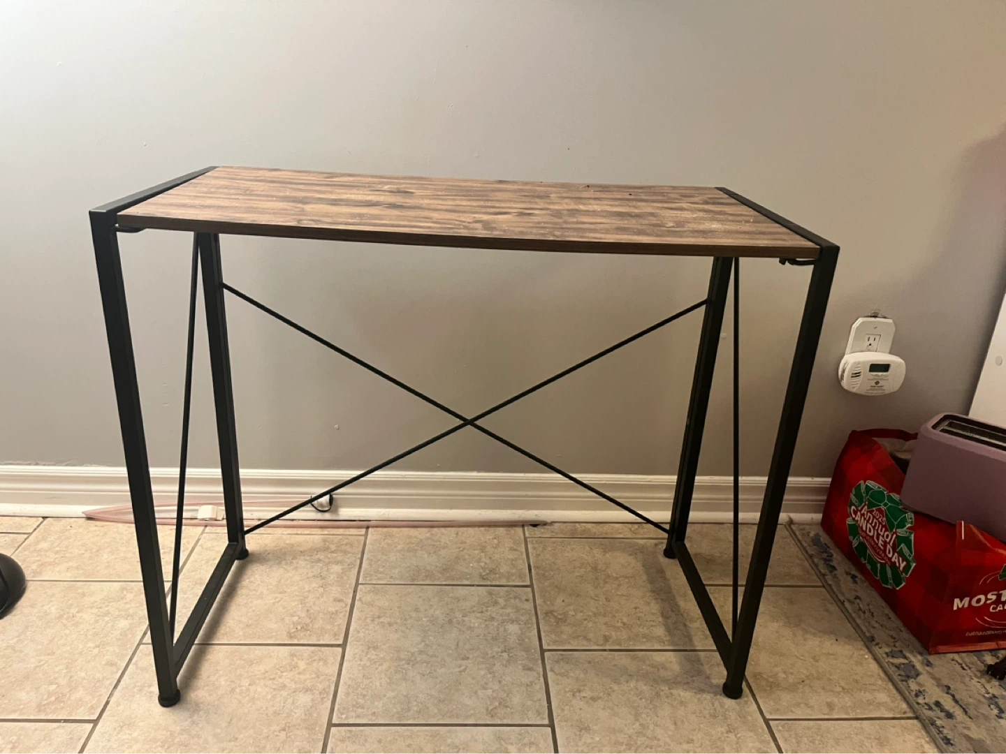 Foldable Desk - Wood Look Top