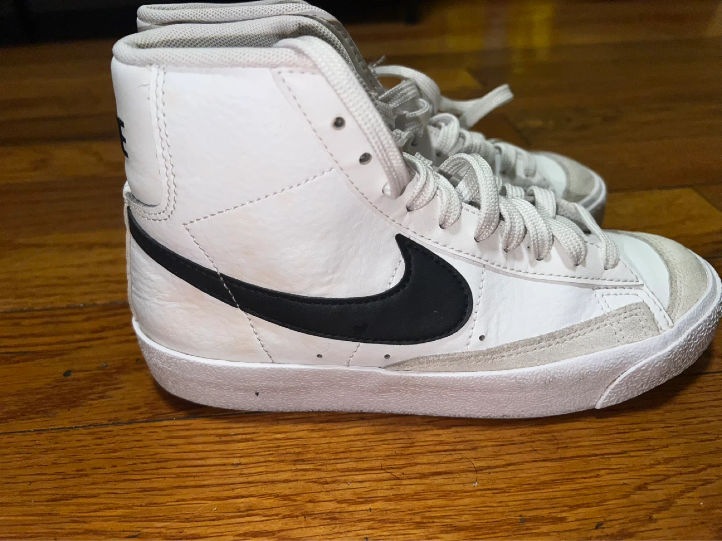 Nike Blazer Mid '77 Vintage High Top Sneakers