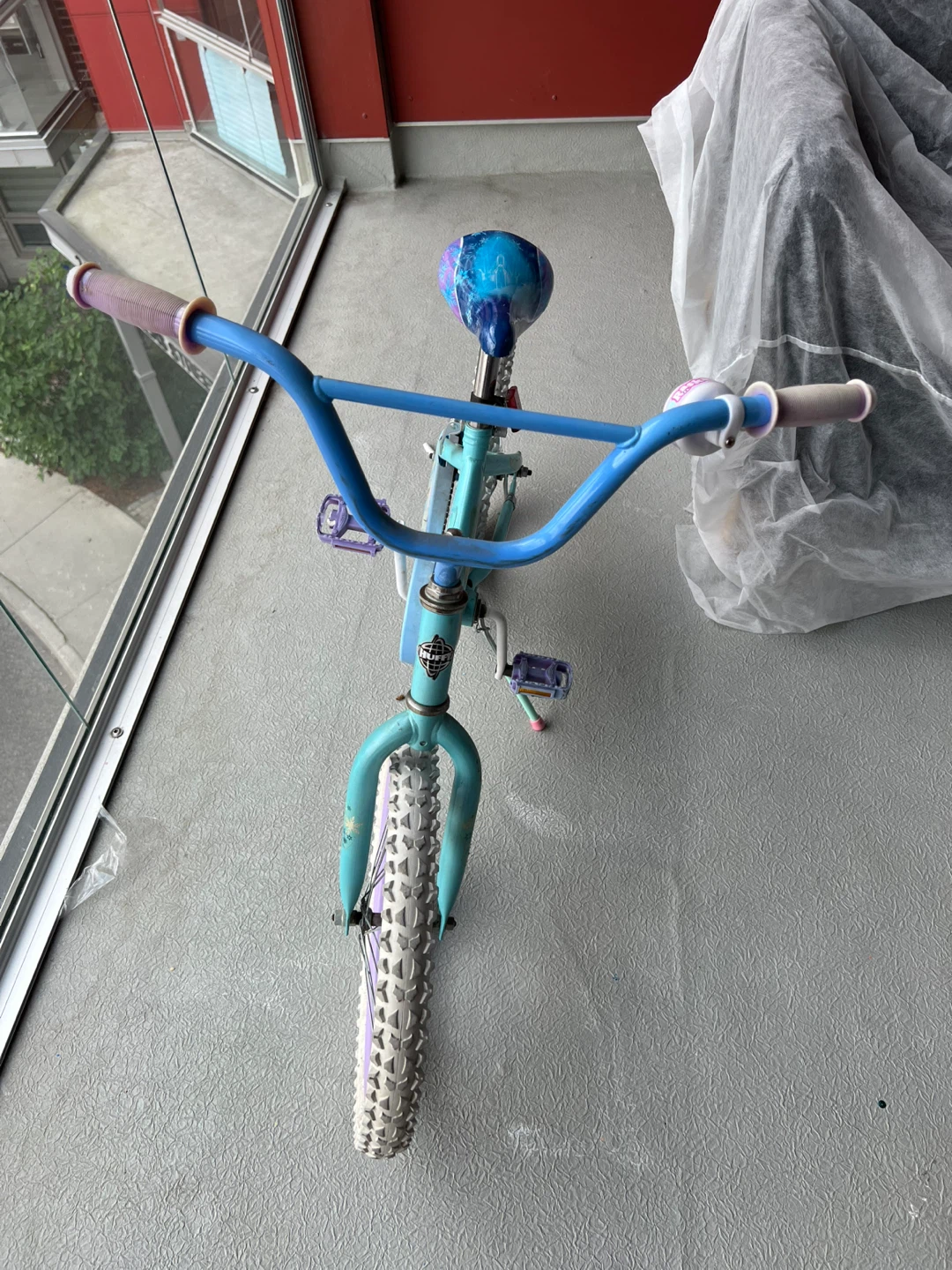 Kids' Blue Bicycle with Frozen Theme as is condition - photo 2