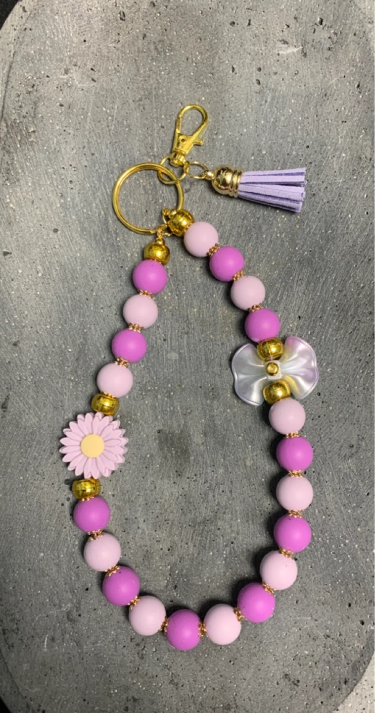 Silicone Beaded Keychain with Daisy Charm