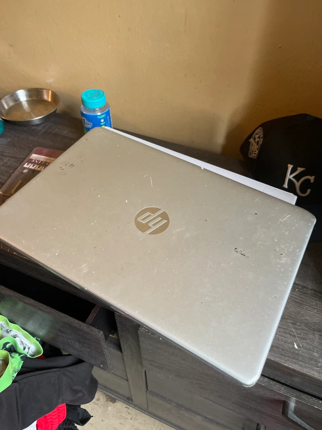HP Laptop - photo 2
